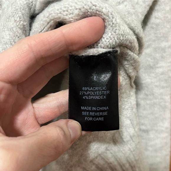 Wishlist Crewneck Sweater Size L - Picture 7 of 7